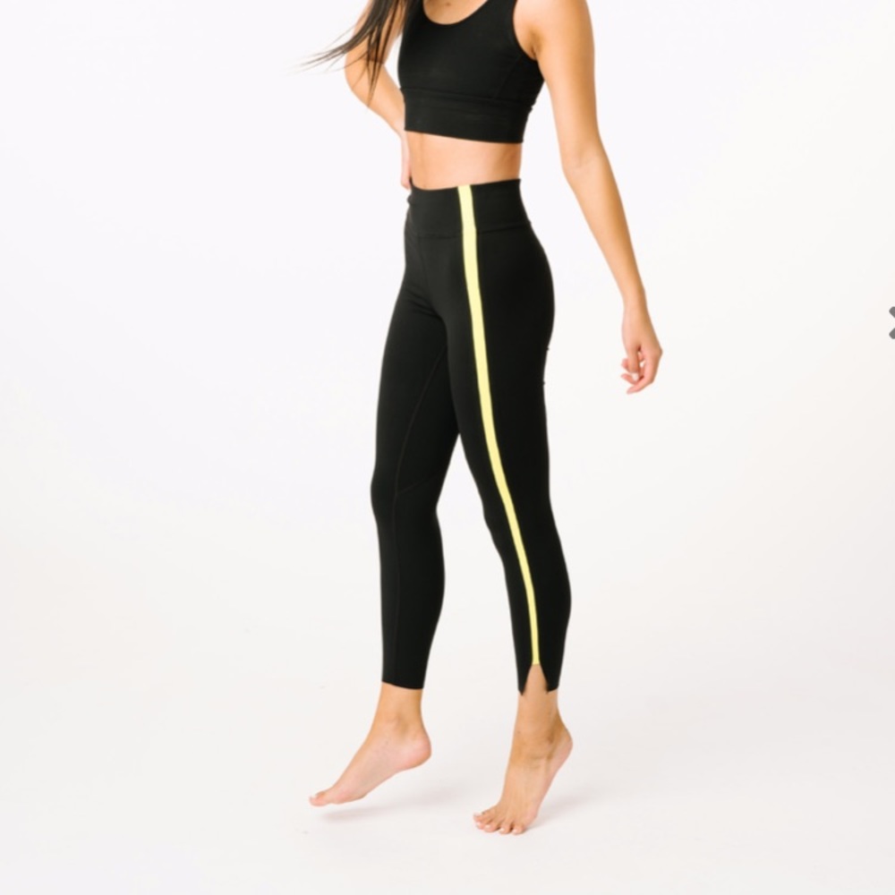 Zyia black Neon Luxe Leggings